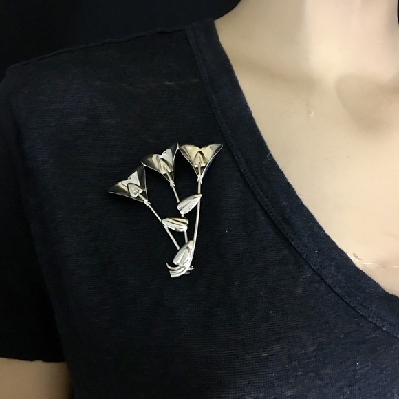 925 Sterling Silver Flower Heart Brooch Pin Vintage Valentine - Picture 2 of 10